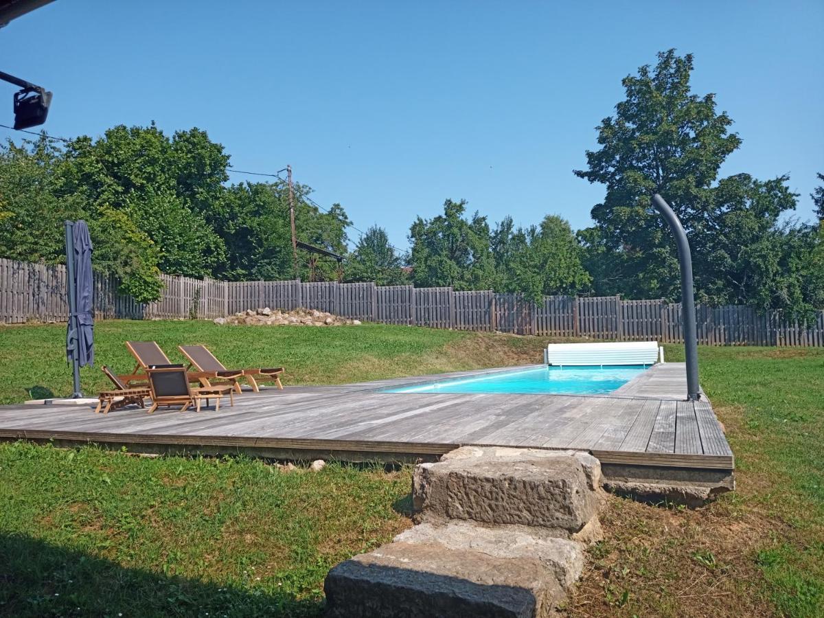 La Pensee Sauvage, Accueil, Partage Et Ressourcement A La Ferme Rimont Exterior photo